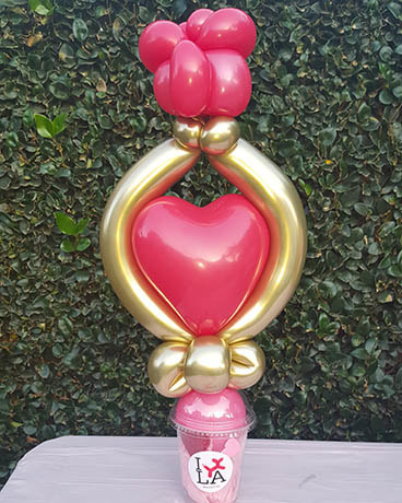 Joe's Party Animals Balloon Twisting Artist Heart Design Encino, Sherman Oaks, Woodland Hills, Los Angeles