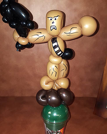 Joe's Party Animals Balloon Twisting Artist Hero Encino, Tarzana, Studio City, Burbank, Calabasas, Agoura Hills, Los Angeles