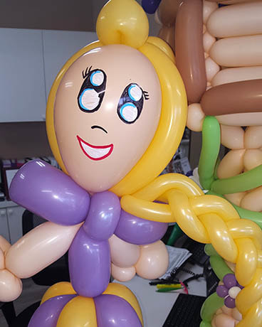 Joe's Party Animals Balloon Twisting Artist Princess Encino, Reseda, Woodland Hills, Agoura Hills, Simi Valley